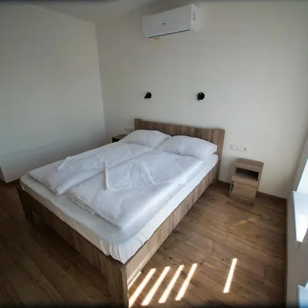 Zea Apartmanhaz Διαμέρισμα