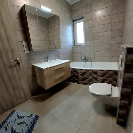 Διαμέρισμα Zea Apartmanhaz *