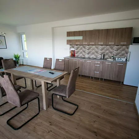 Διαμέρισμα Zea Apartmanhaz