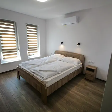 アパート Zea Apartmanhaz *