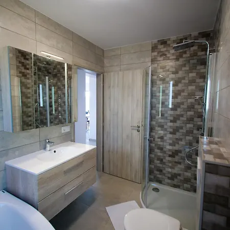 Zea Apartmanhaz