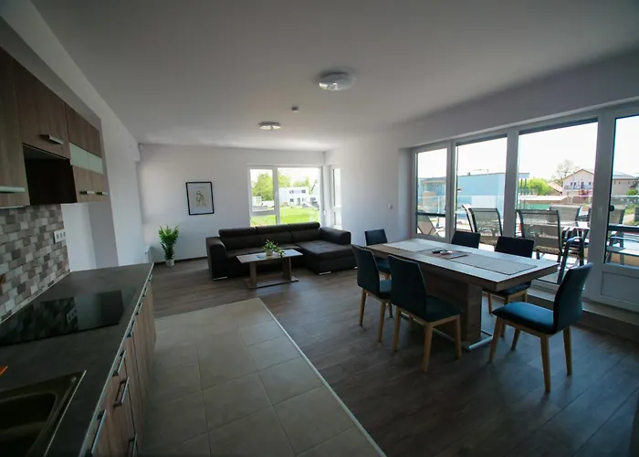 Zea Apartmanhaz Apartament *