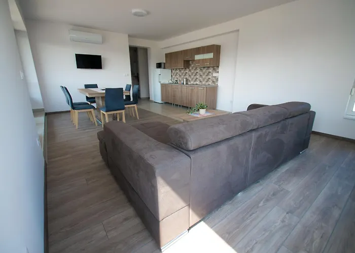 Zea Apartmanhaz Balatonfenyves