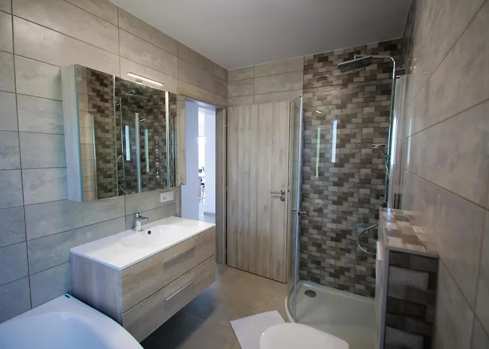 Zea Apartmanhaz