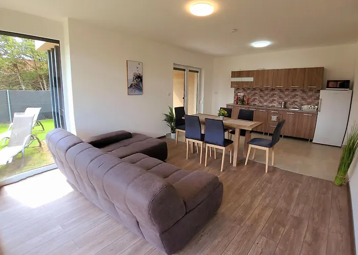 Apartament Zea Apartmanhaz